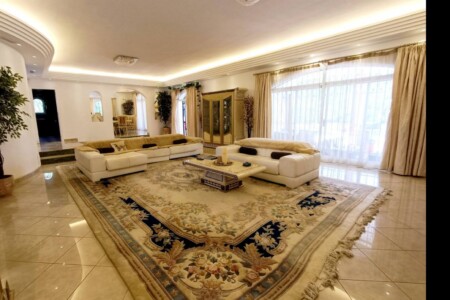 Villa Hill-6 bedrooms with pool in Benahavis, Marbella