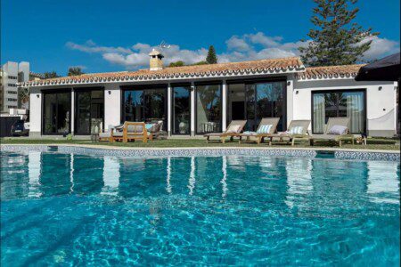 4 bedroom villa only 600m from the beach in Guadalmina, Marbella
